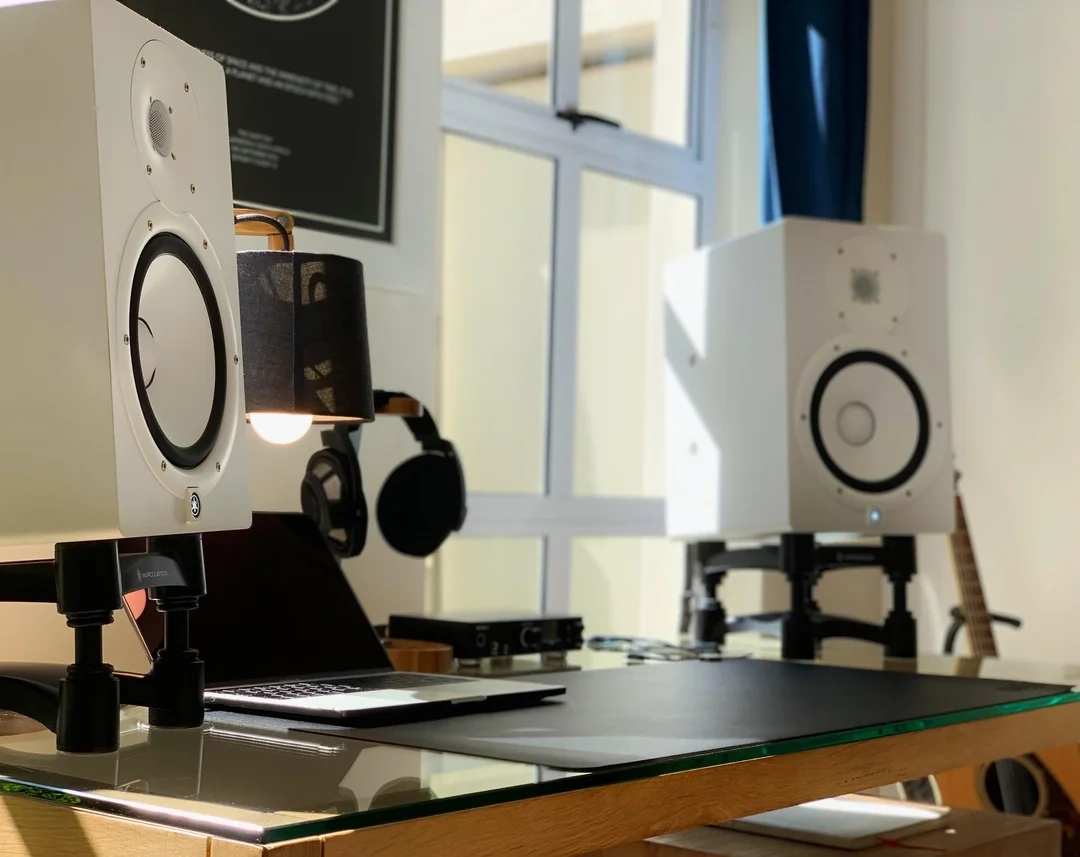  Yamaha HS8 White Powered Studio Monitor (pair)